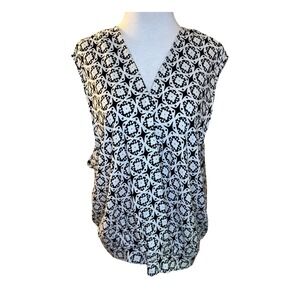 NEW‎ Halogen Blouse Sleeveless V-Neck Black White Geometric Print Casual Top XXL